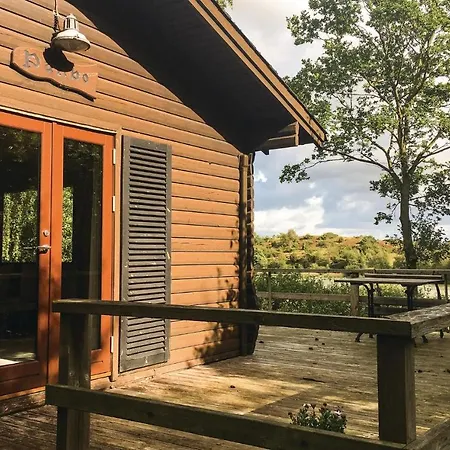 Three-bedroom In Ejstrupholm *