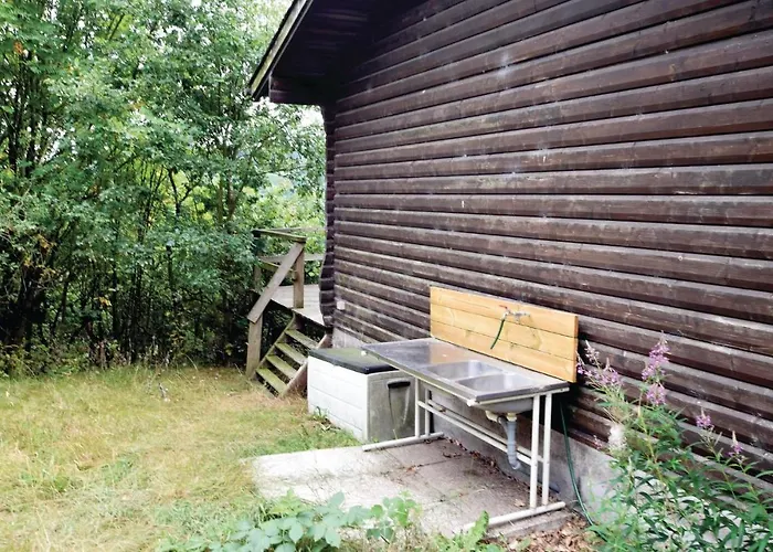 Three-bedroom In Ejstrupholm